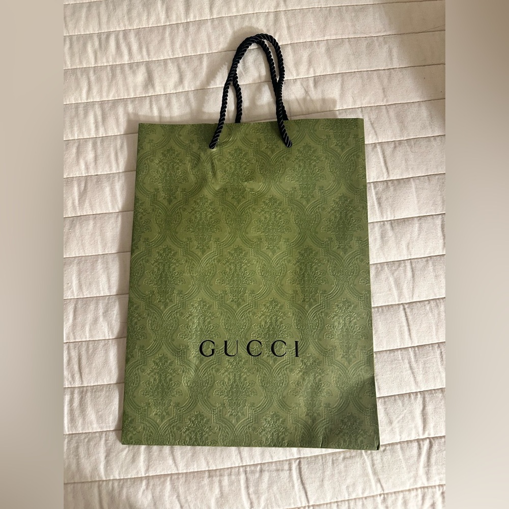 Authentic Gucci Olive Green Embossed Shopping Bag - Picture 4 of 5